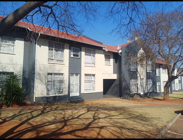 3 BEDROOM APARTMENT FOR SALE IN DIE HOEWES